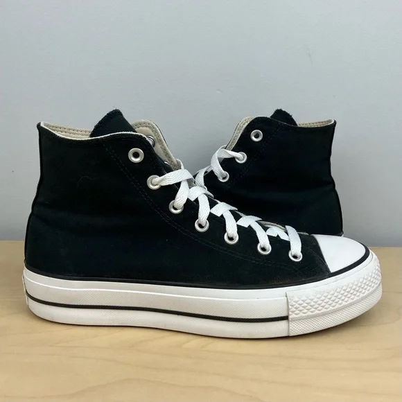 Converse Women’s Size 10.0 All Star Chuck Taylor Hi Platform Shoes Black & White - Picture 2 of 11